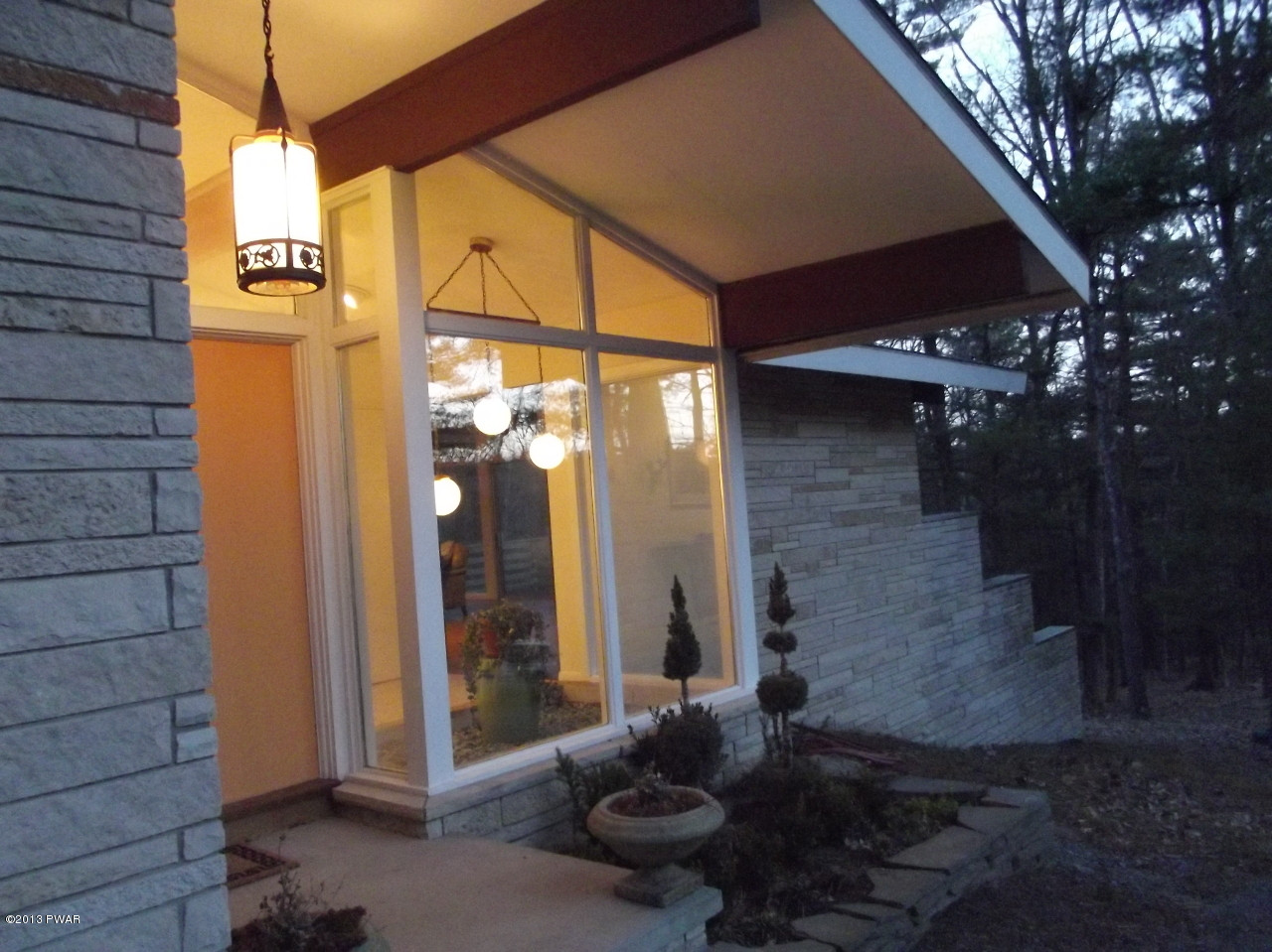 113 Milford Heights Road Milford, PA 18337 - Photo 3 of 32