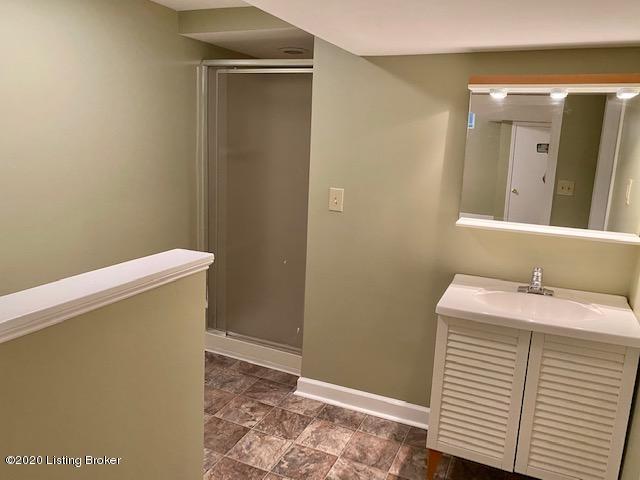 1903 Round Ridge Road Louisville, KY 40207 - Photo 36 of 43 Basement Full Bath