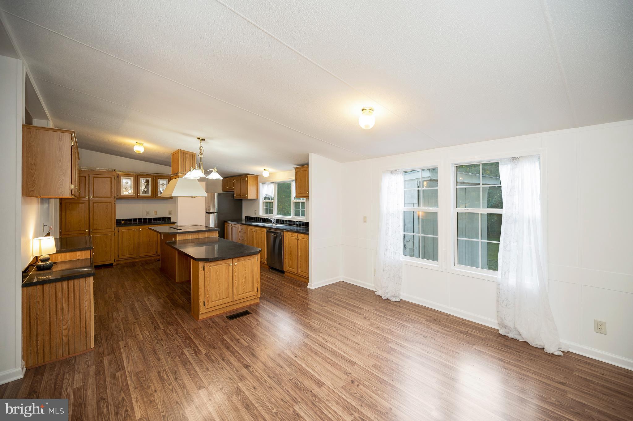 9863 Red Hill Road Spotsylvania, VA 22553 - Photo 15 of 53 Dining area off of kitchen and family room