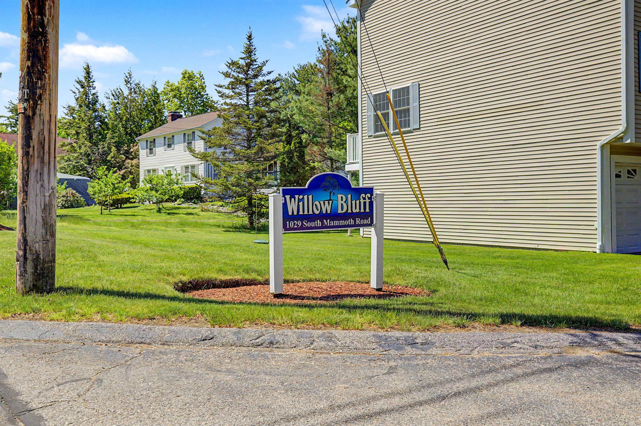 1029 South Mammoth Road, Unit 15 Manchester, NH 03109 - Photo 33 of 37