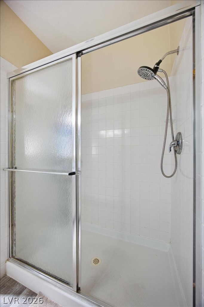 130 Lemongold Street Henderson, NV 89012 - Photo 20 of 28 Walk in shower