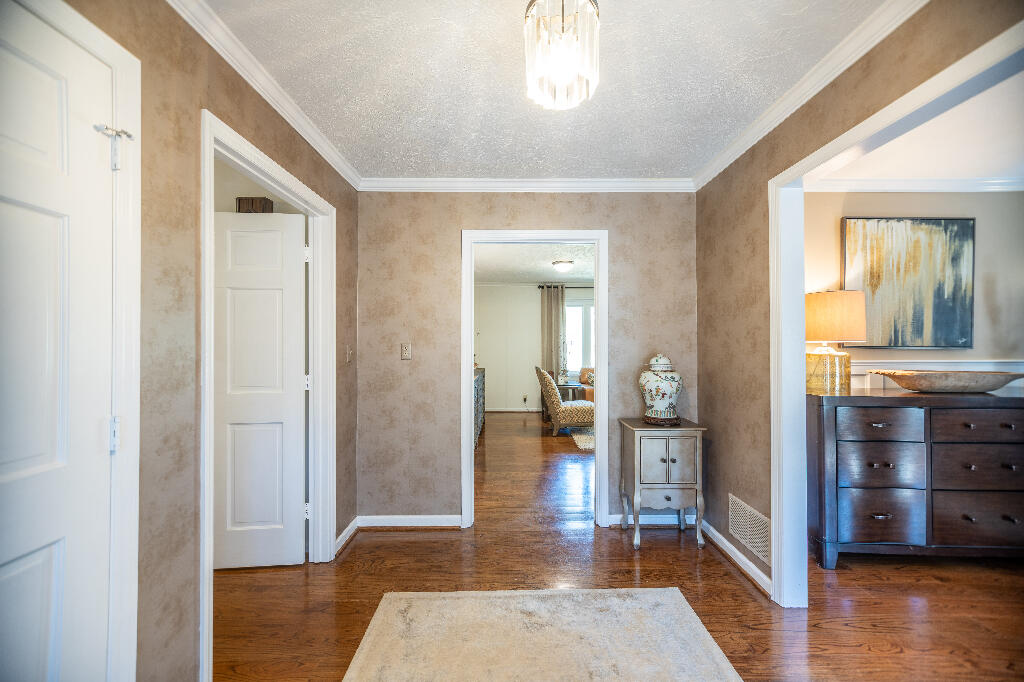 114 Englewood Road Aiken, SC 29803 - Photo 7 of 25 Gallery Image 7