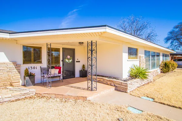 $229,000 | 1301 East Buckley Street, Brownfield, TX 79316