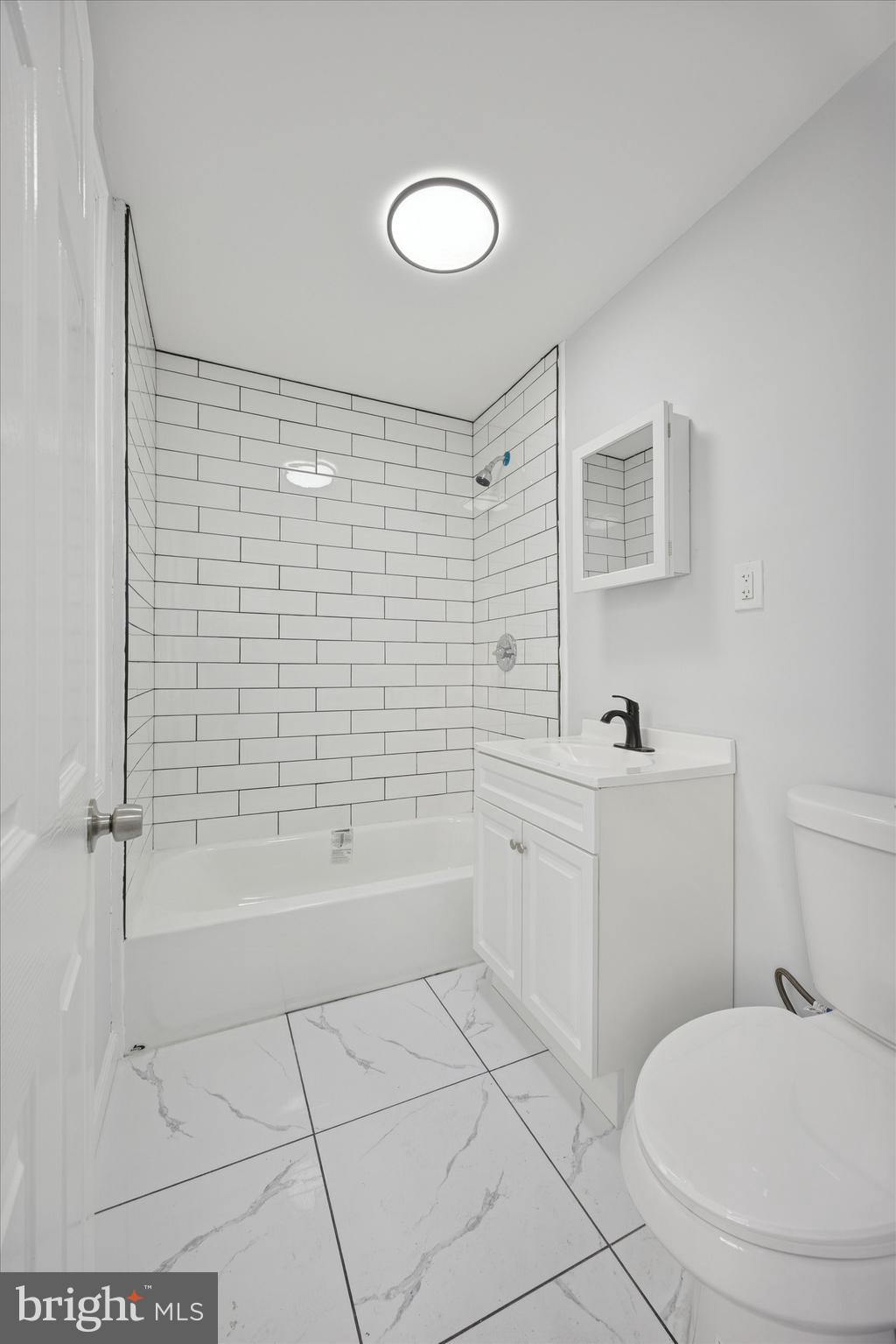 566 Rutherford Avenue, Unit 2 Trenton, NJ 08618 - Photo 12 of 16 bathroom