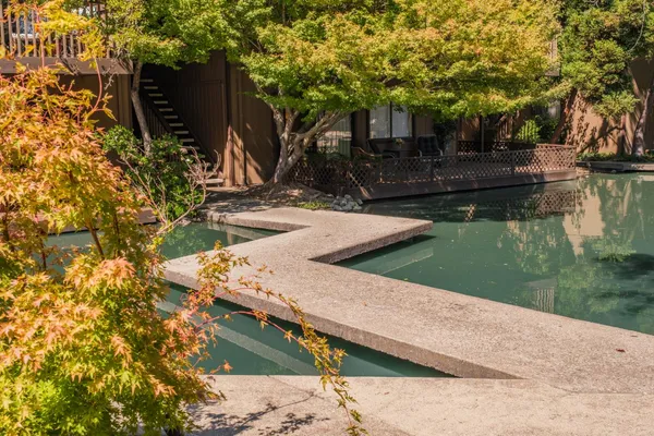 $199,000 | 2492 Larkspur Lane, Unit 200, Sacramento, CA 95825