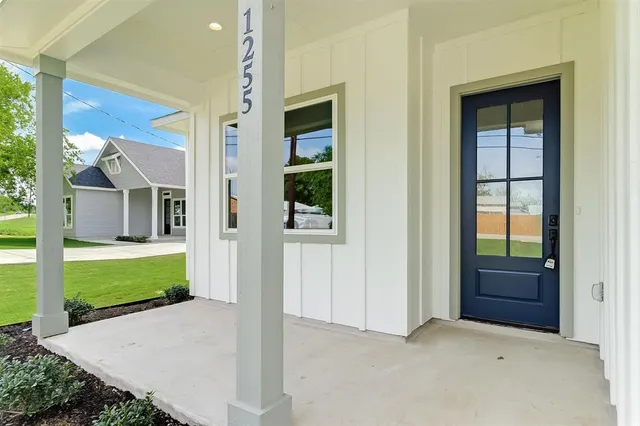 an empty room with a outdoor space