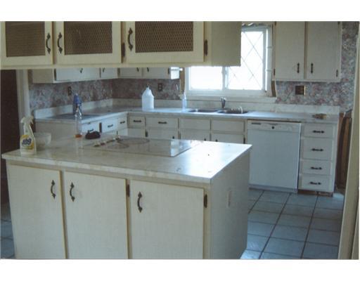 6685 Wise Road Hermitage, PA 16148 - Photo 2 of 14 Kitchen.