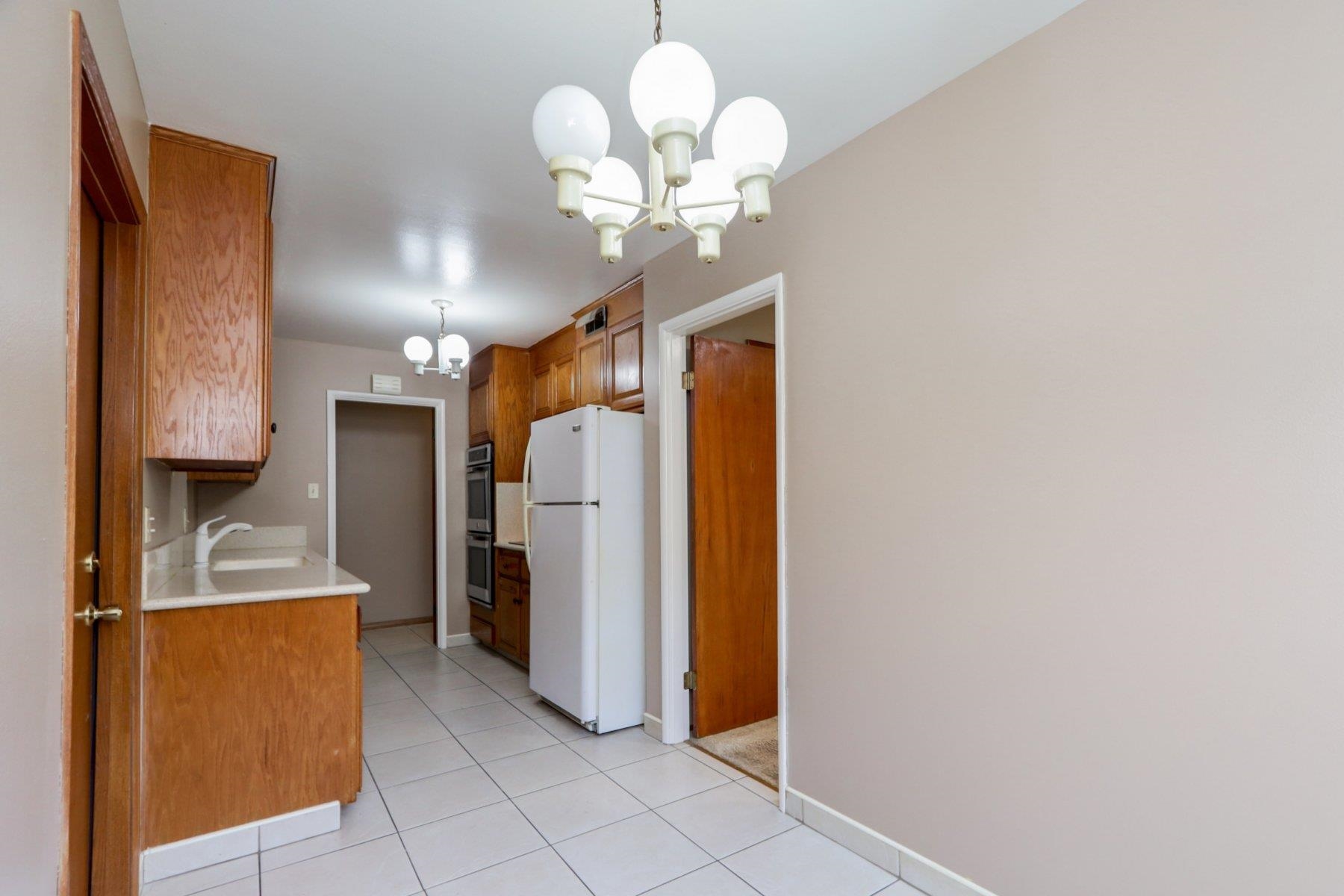 1658 Vía Rancho San Lorenzo, CA 94580 - Photo 15 of 36