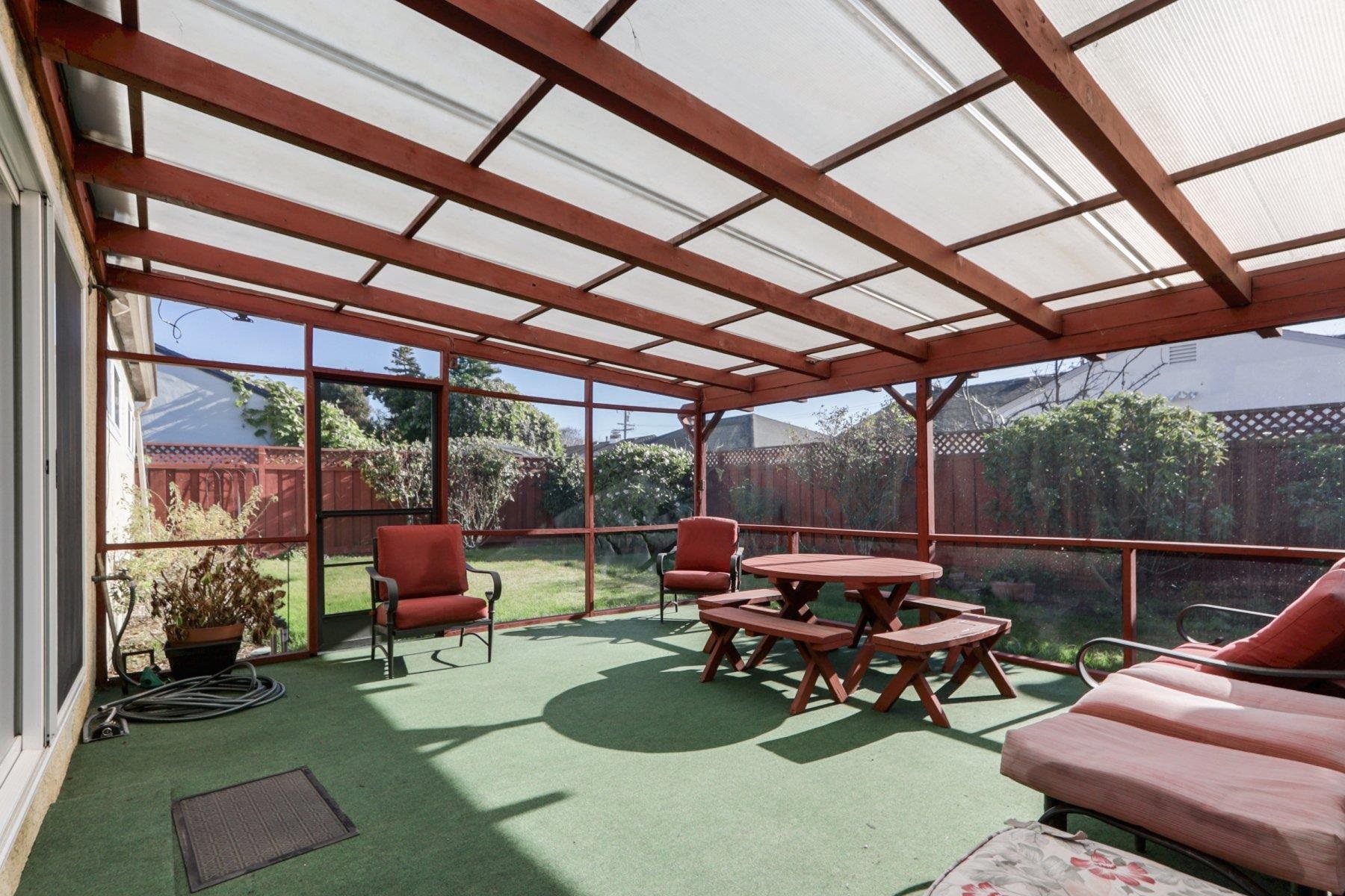 1658 Vía Rancho San Lorenzo, CA 94580 - Photo 30 of 36