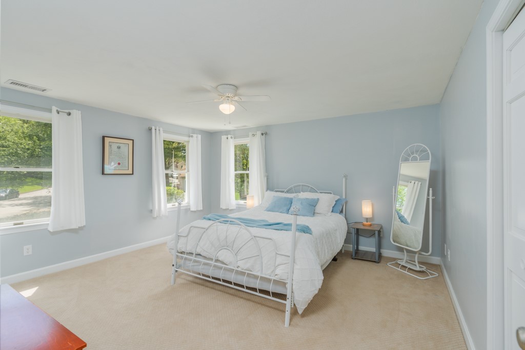 161 South Cobble Hill Road Warwick, RI 02886 - Photo 23 of 36 Bedroom 3