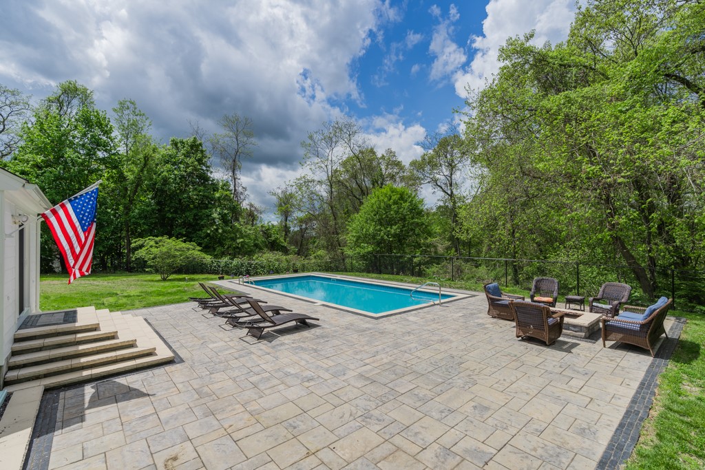 161 South Cobble Hill Road Warwick, RI 02886 - Photo 27 of 36 Inground Pool