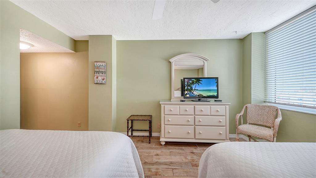 5920 Midnight Pass Road, Unit 1003 Sarasota, FL 34242 - Photo 25 of 89