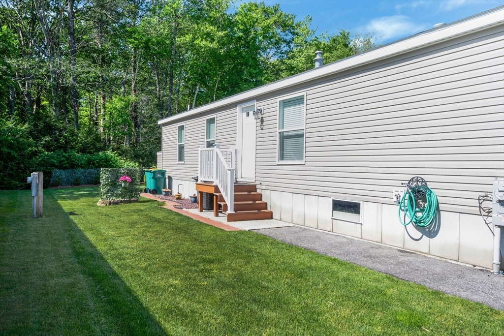 21 Jason Way West Bridgewater, MA 02379 - Photo 12 of 22