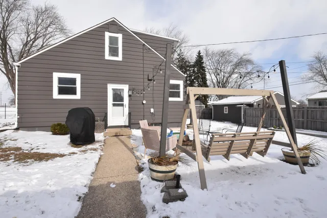 $275,000 | 4537 33rd Avenue, Kenosha, WI 53144