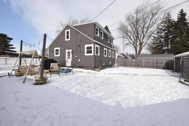 $275,000 | 4537 33rd Avenue, Kenosha, WI 53144