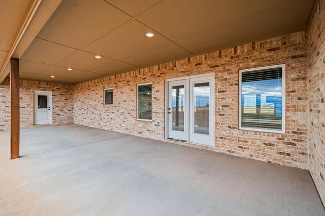 $464,900 | 9435 County Road 5330, Shallowater, TX 79363