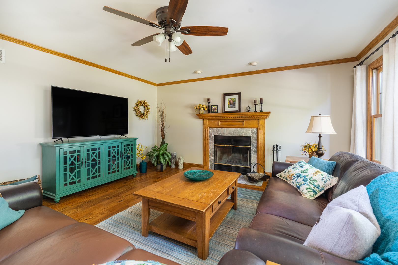 100 Willow Trail Spring Valley, IL 61362 - Photo 14 of 57 a living room with furniture and a flat screen tv