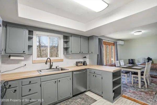 $335,000 | 114 Parkwood Avenue, Clarks Summit, PA 18411