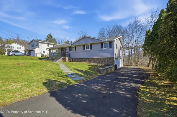 $335,000 | 114 Parkwood Avenue, Clarks Summit, PA 18411