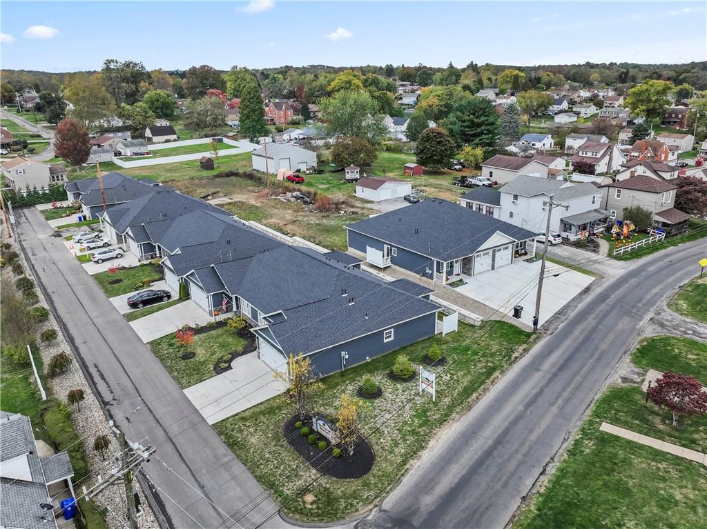 16 Barrington Court Monaca, PA 15061 - Photo 35 of 36 an aerial view of a house with a garden
