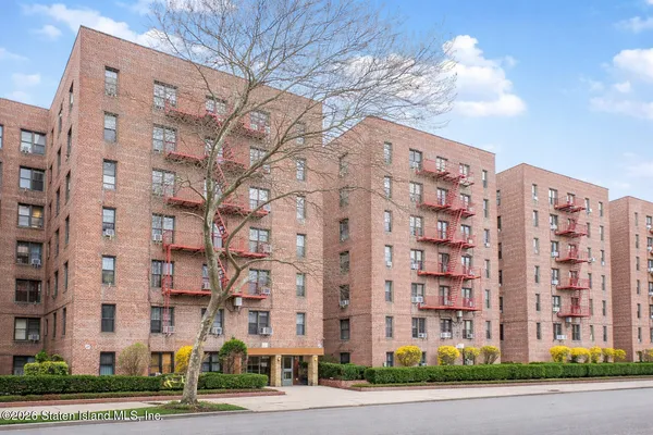 $374,998 | 2400 East 3rd Street, Unit 607 | South Marlboro