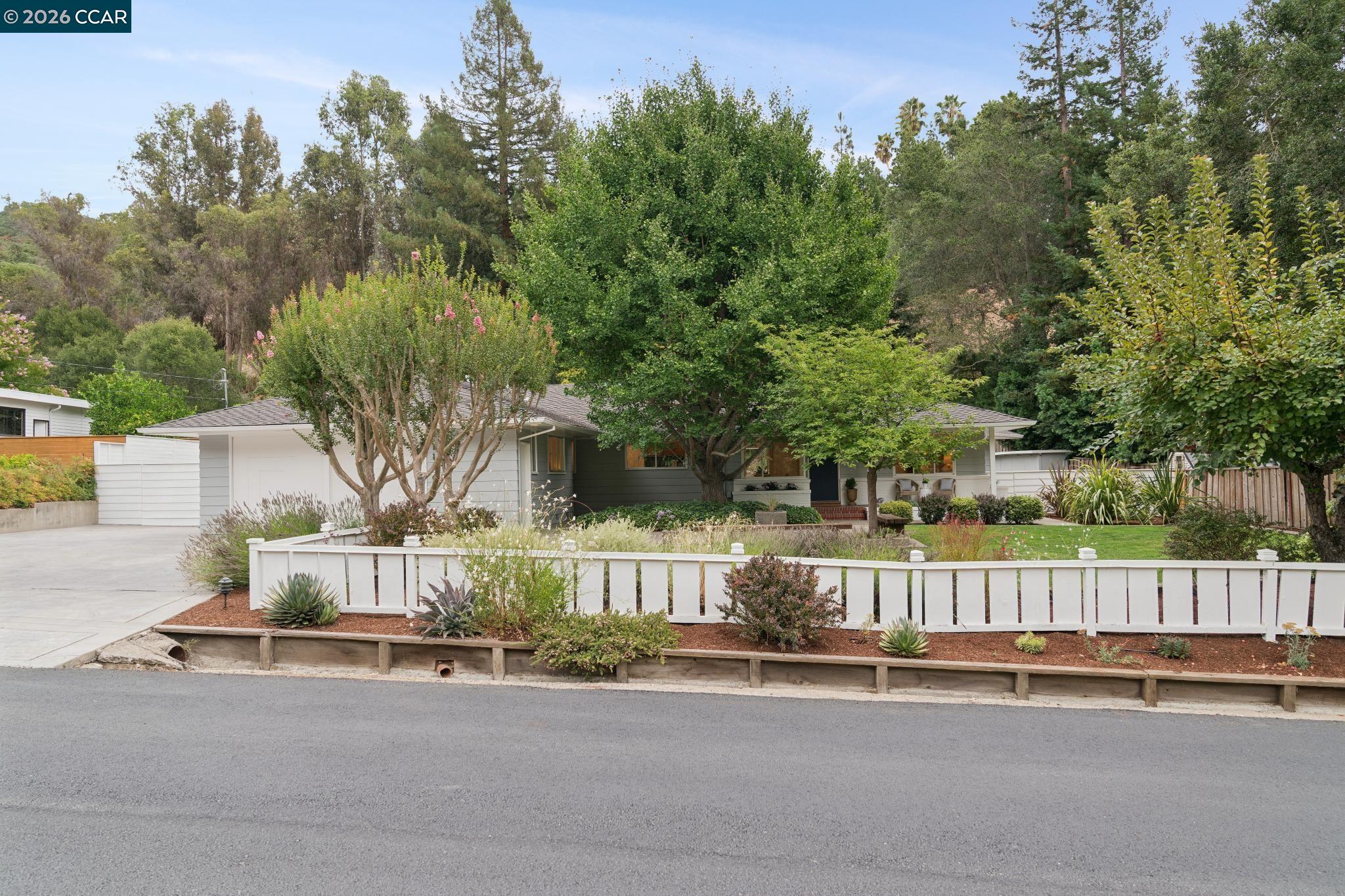 1196 Monticello Road Lafayette, CA 94549 - Photo 3 of 58 Gallery Image 3
