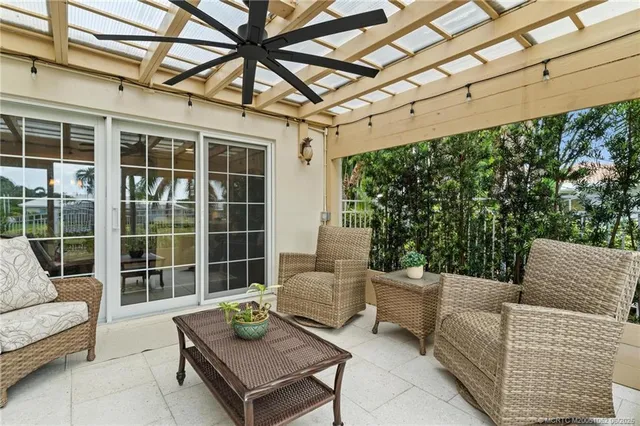 $2,700,000 | 3192 Southeast Fairway West, Stuart, FL 34997