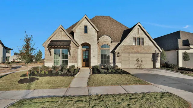 $634,900 | 10703 Avanti Drive, Richmond, TX 77469