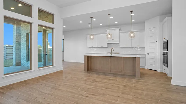 $634,900 | 10703 Avanti Drive, Richmond, TX 77469