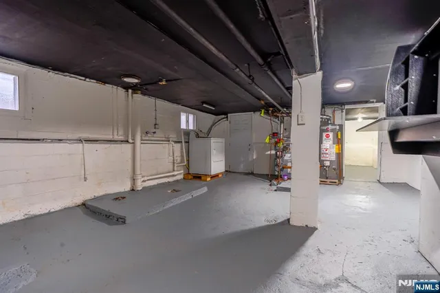 a view of a garage room