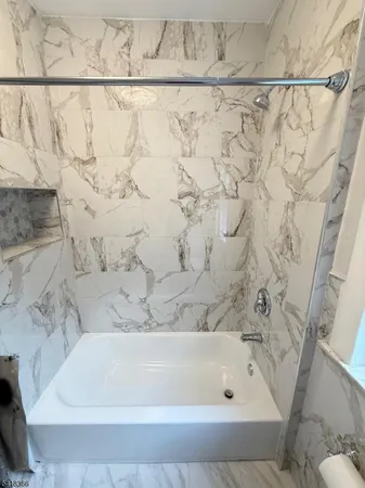 $2,300 | 96 Ridge Street, Newark, NJ 07104