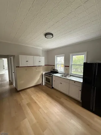 $2,300 | 96 Ridge Street, Newark, NJ 07104