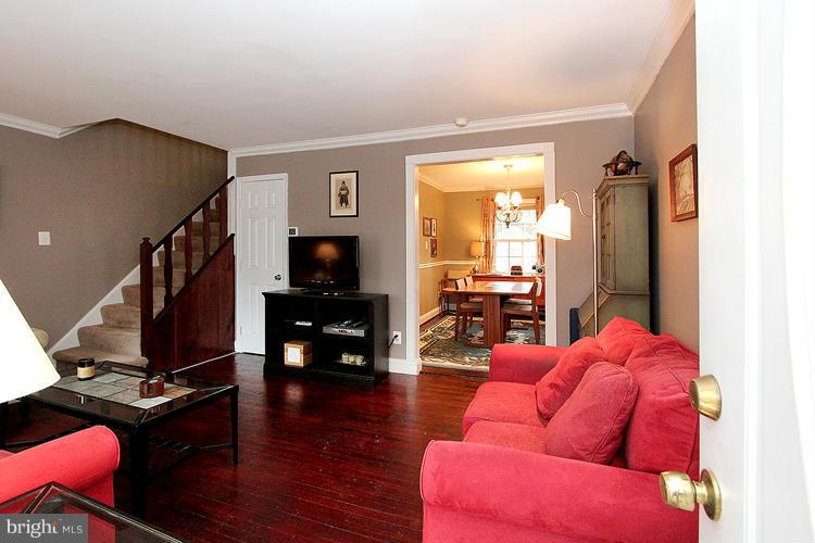 12013 Berry Street Silver Spring, MD 20902 - Photo 3 of 30 Living Room