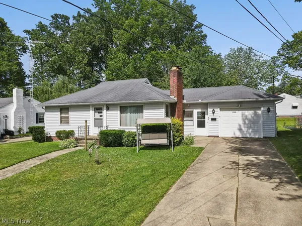 $199,900 | 2360 Burton Avenue, Alliance, OH 44601