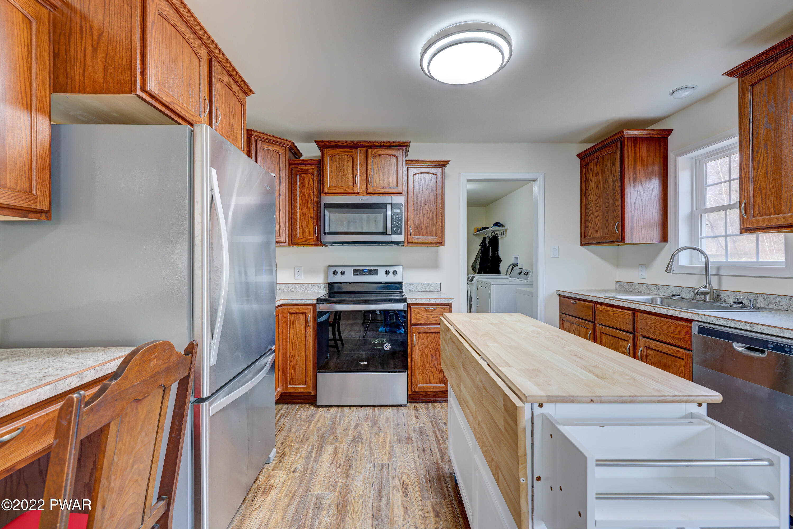 831 Spring Hill Road Sterling, PA 18463 - Photo 8 of 34