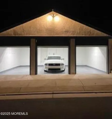 $1,000 | 835 Dunlewy Street, Unit GARAGE, Asbury Park, NJ 07712