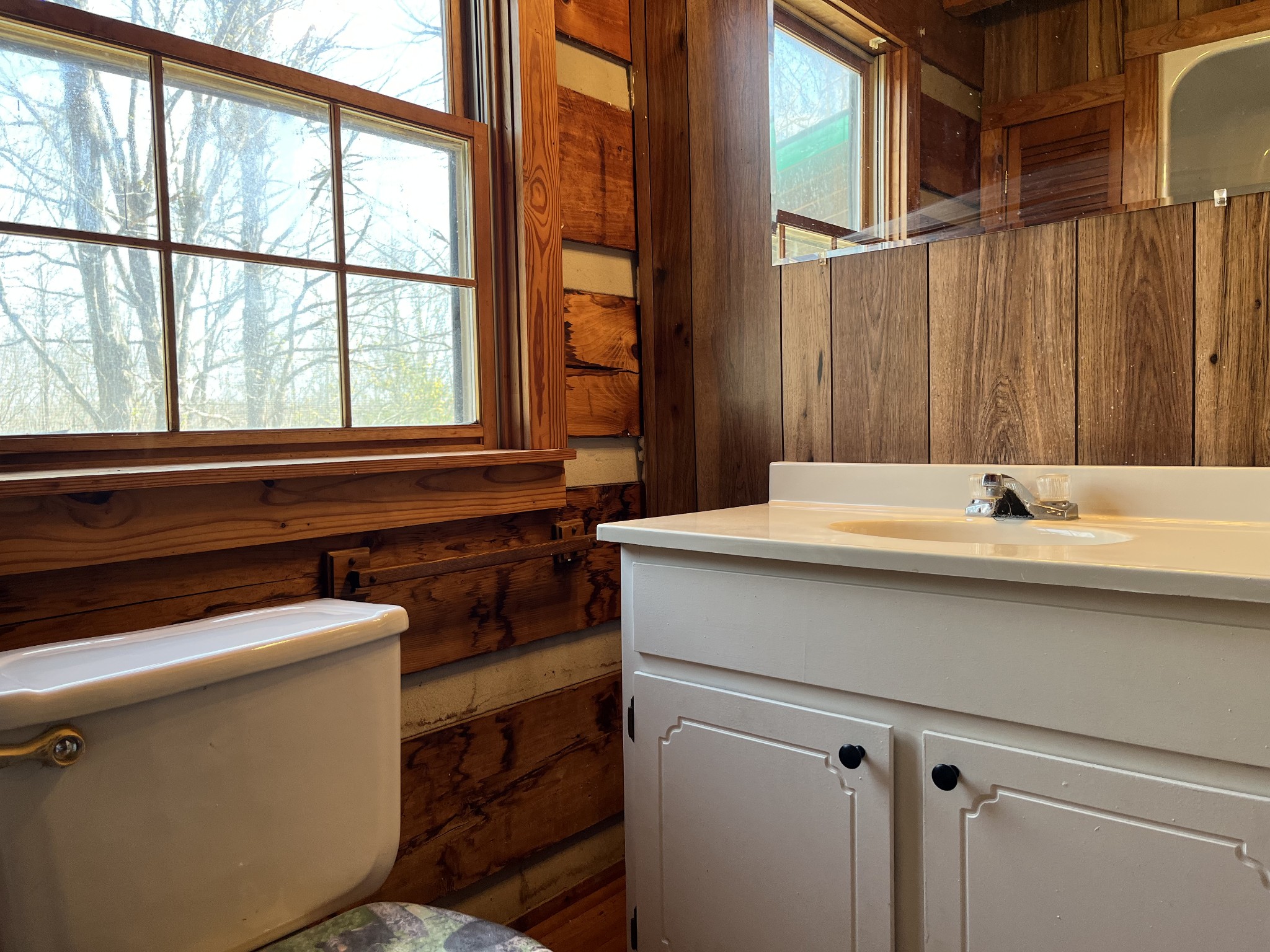 1012 Peery Road Kingston Springs, TN 37082 - Photo 21 of 34 a sink with a washer and dryer