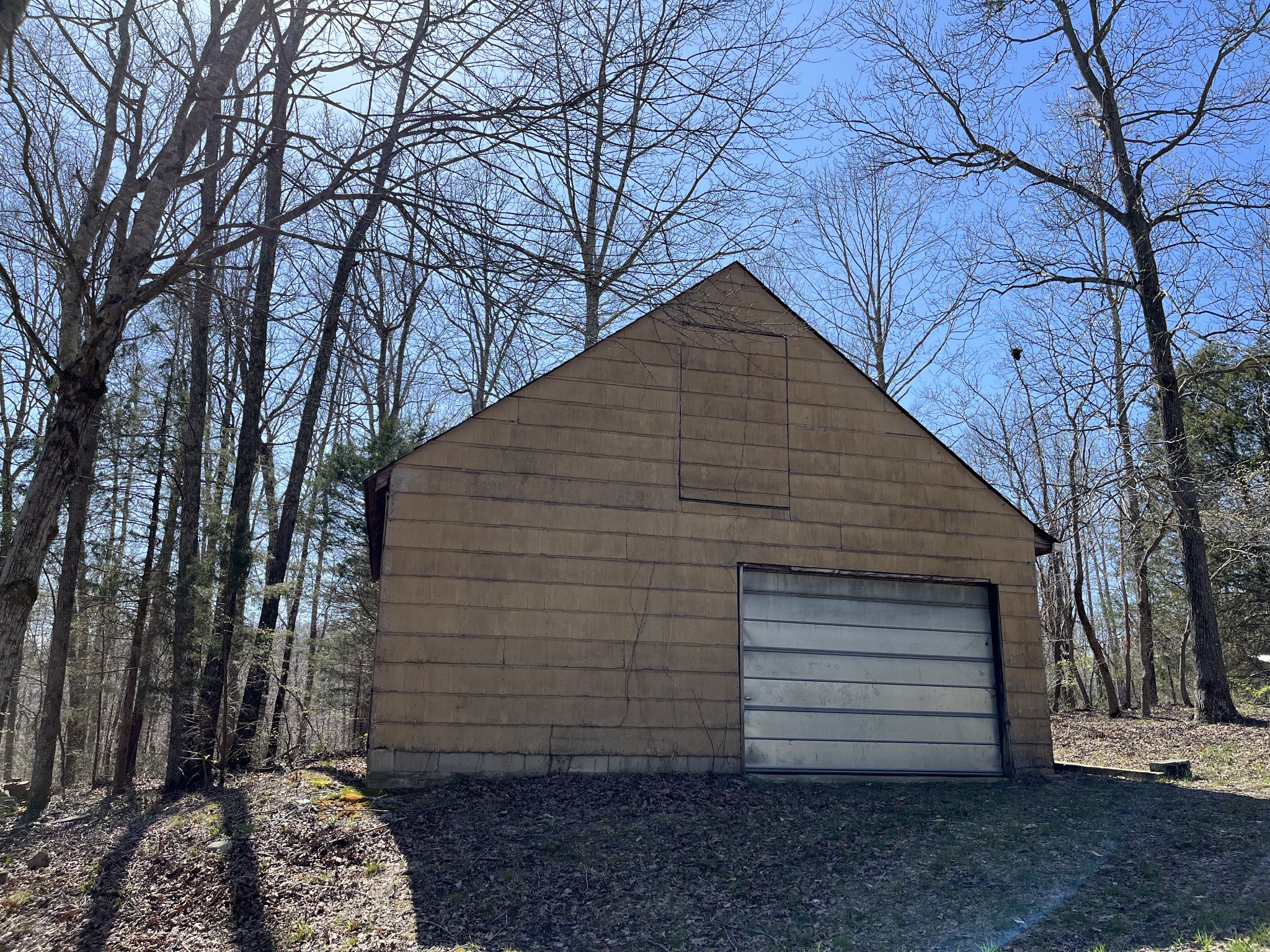 1012 Peery Road Kingston Springs, TN 37082 - Photo 31 of 34 a front view of a house