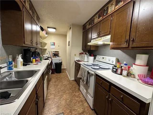 $119,900 | 1740 North Hamilton Street, Unit H, High Point, NC 27262