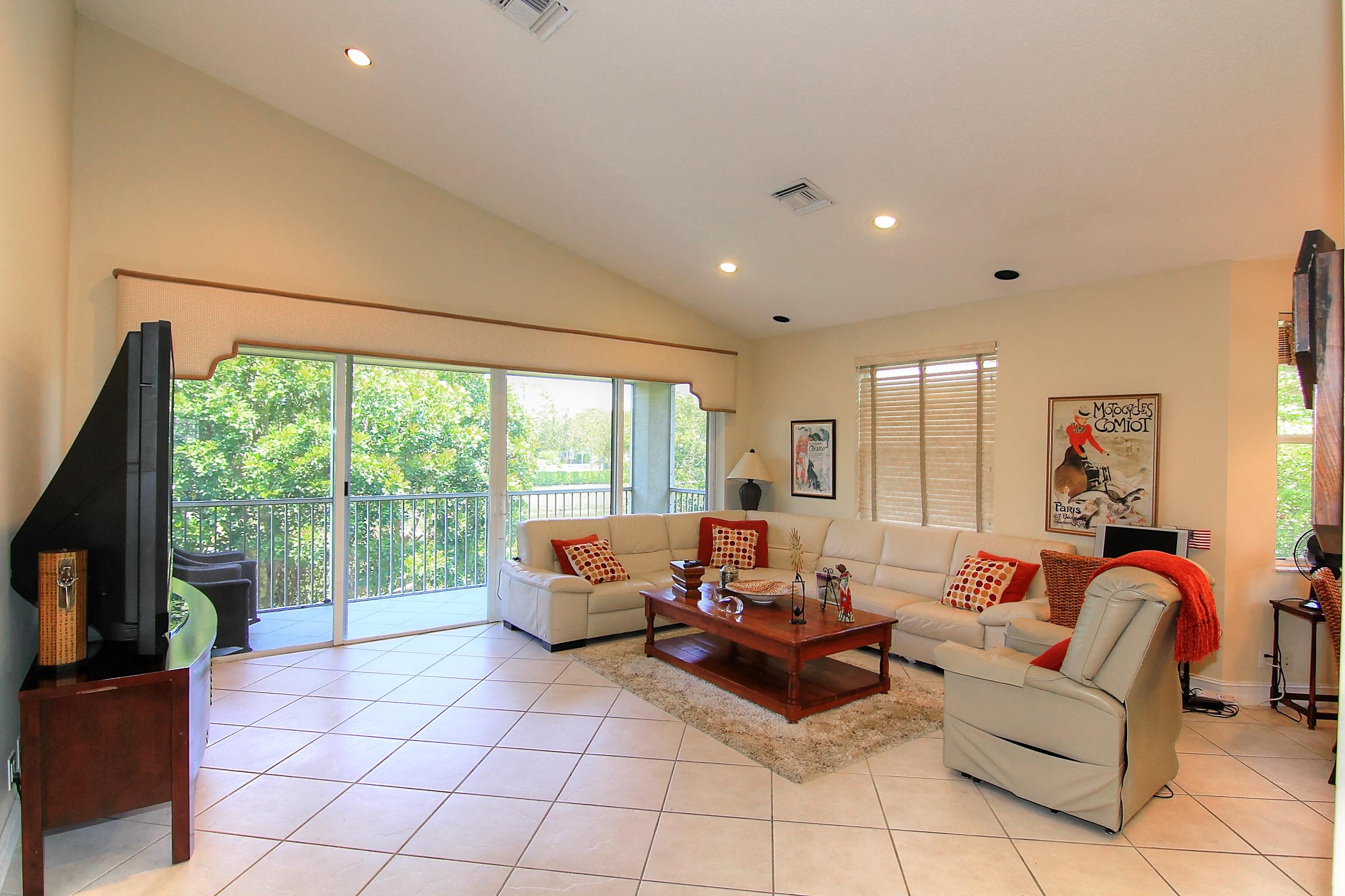 6189 Island Boca Raton, Unit D Boca Raton, FL 33496 - Photo 7 of 14 IMG_8518