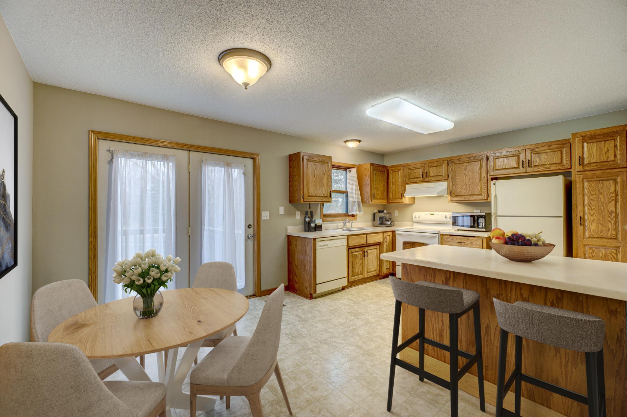 524 Hunter Hill Road Hudson, WI 54016 - Photo 4 of 11 Gallery Image 4