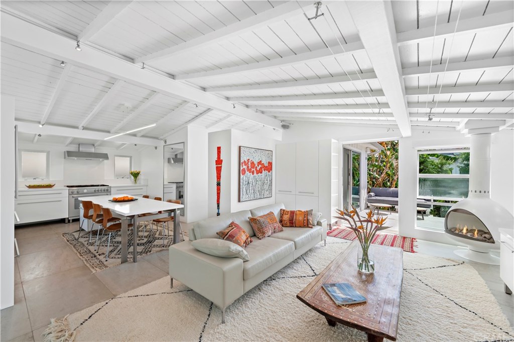 239 Fairview Street Laguna Beach, CA 92651 - Photo 11 of 46