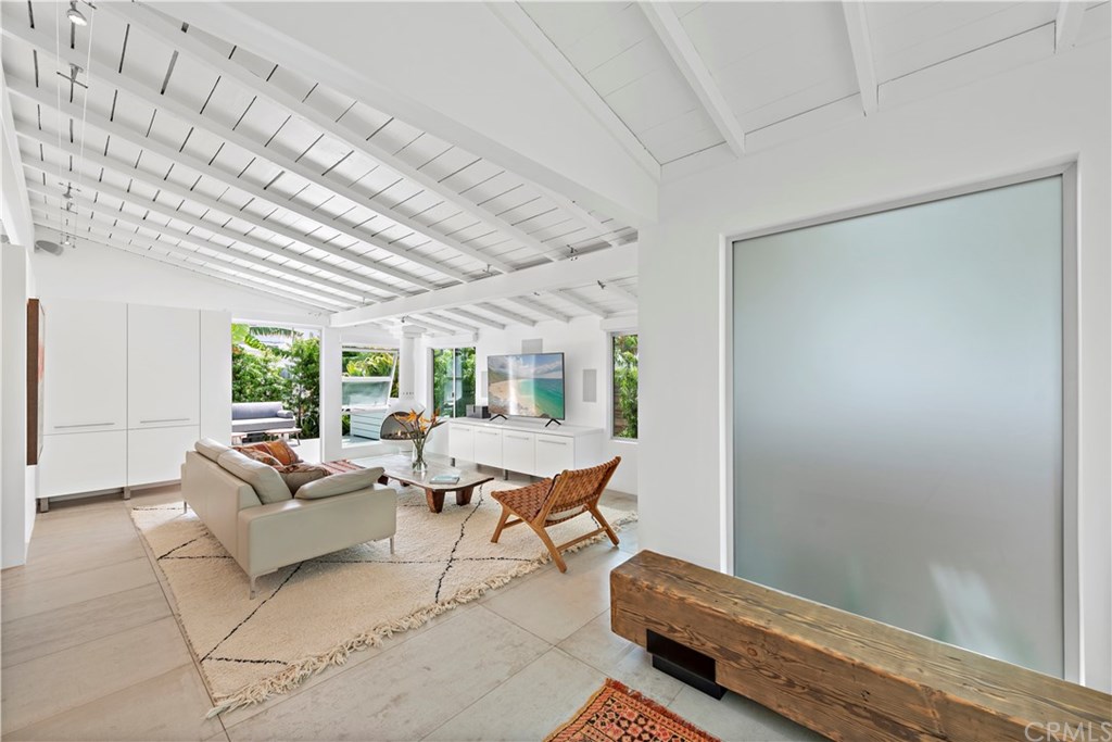 239 Fairview Street Laguna Beach, CA 92651 - Photo 13 of 46