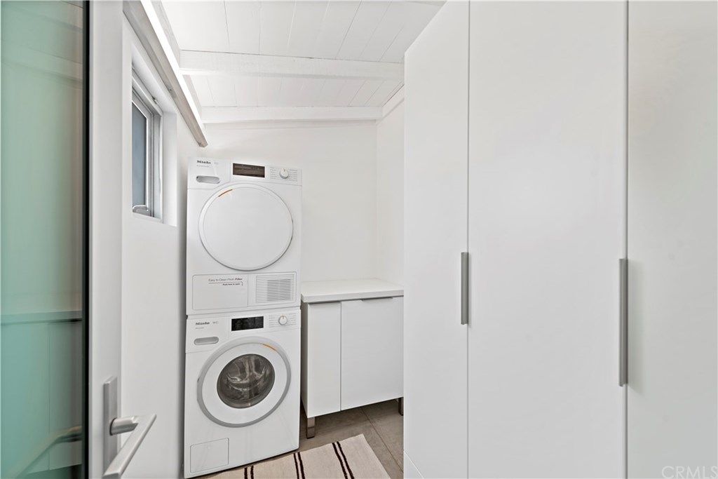 239 Fairview Street Laguna Beach, CA 92651 - Photo 31 of 46