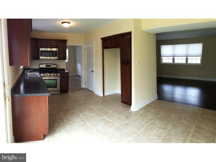 1066 Winslow Road Williamstown, NJ 08094 - Photo 12 of 21 Kitchen