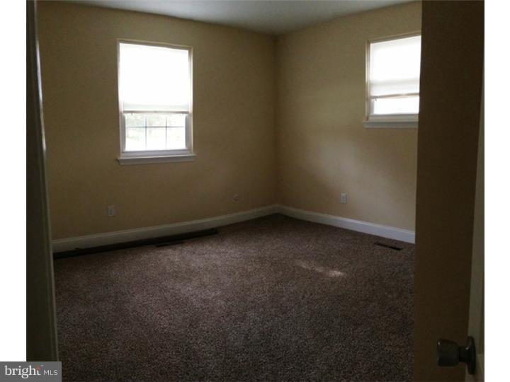 1066 Winslow Road Williamstown, NJ 08094 - Photo 14 of 21 Bedroom