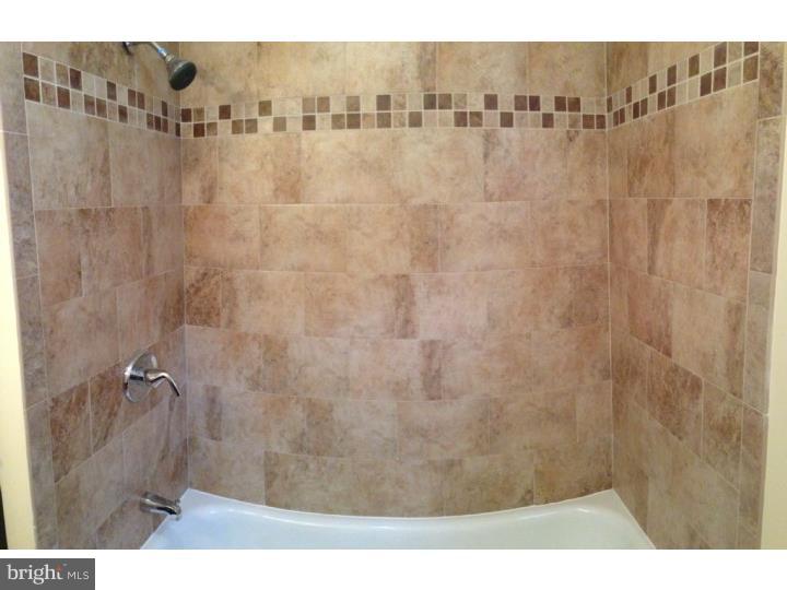 1066 Winslow Road Williamstown, NJ 08094 - Photo 20 of 21 Bathroom