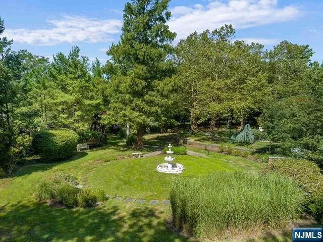 $4,599,999 | 550 Summit Street, Englewood Cliffs, NJ 07632