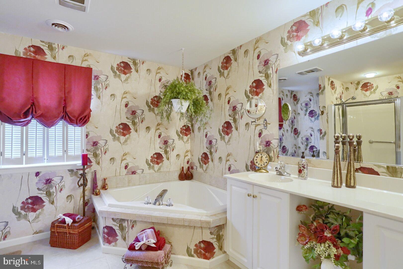 12 Bancroft Terrace Reading, PA 19607 - Photo 25 of 33 Master Bath
