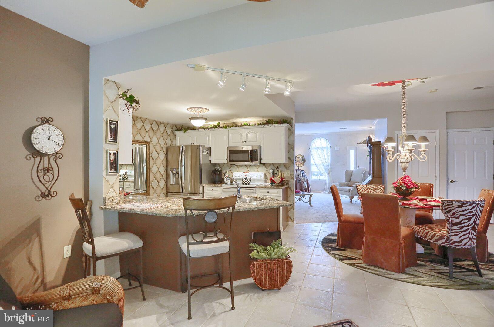12 Bancroft Terrace Reading, PA 19607 - Photo 5 of 33 Morning /Breakfast Area